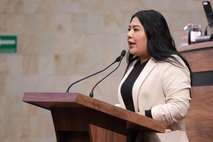 La UABJO representa 200 años de conocimiento, libertad y servicio a Oaxaca: Tania Caballero