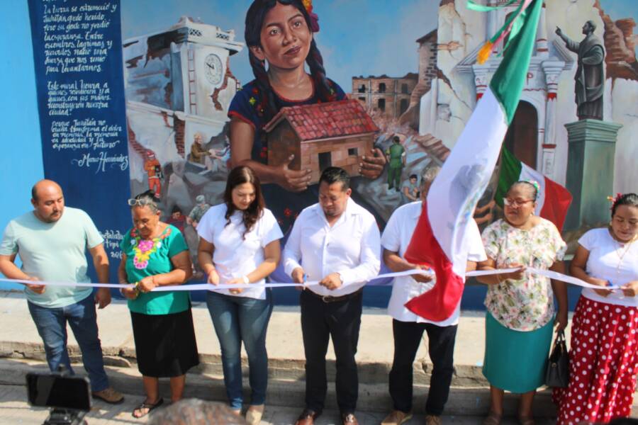 Inaugura Marco Hernández mural conmemorativo del terremoto del 7 de septiembre